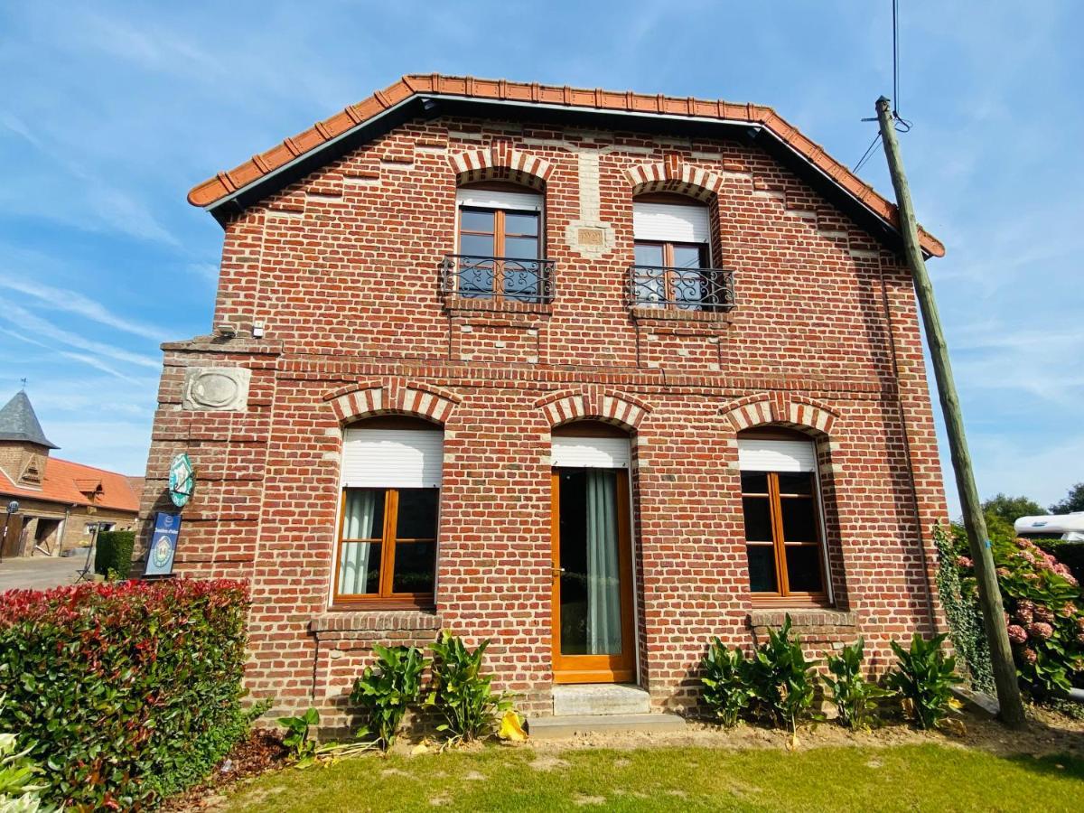 费梅德莫特科威兹酒店 Crèvecoeur-sur-lʼEscaut 外观 照片